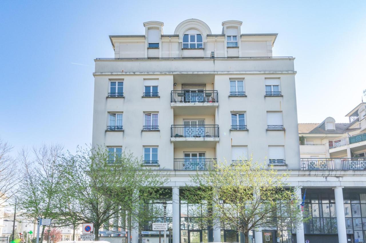 Family Travel Paris Apartment Bussy-Saint-Georges Exterior photo